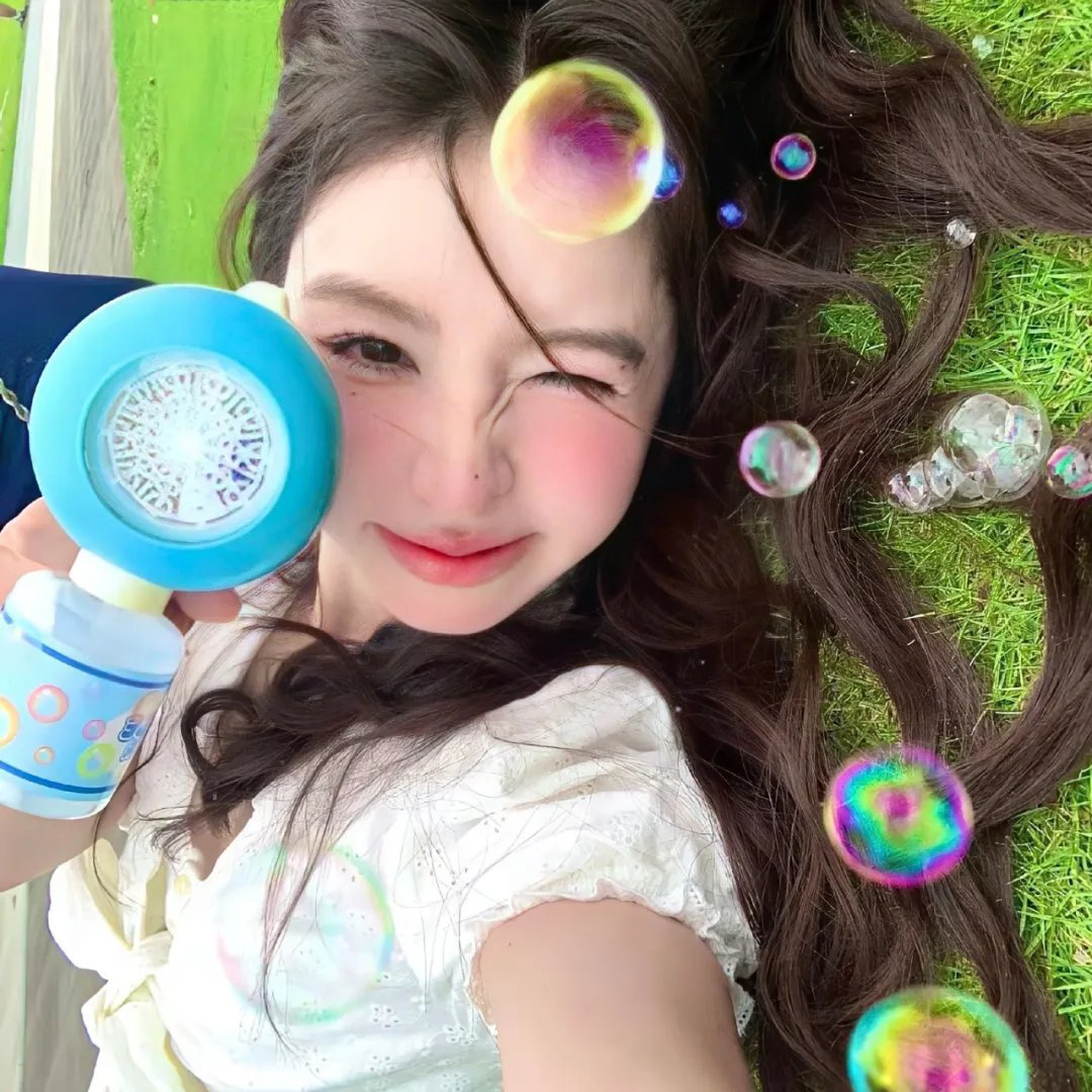 燃爱之高岭之花海报